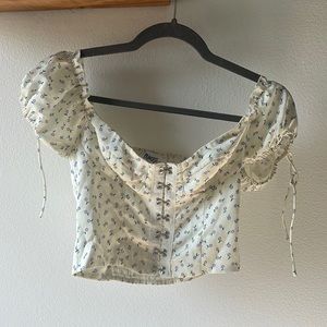 Princess polly bustier top with flowers. Size 4